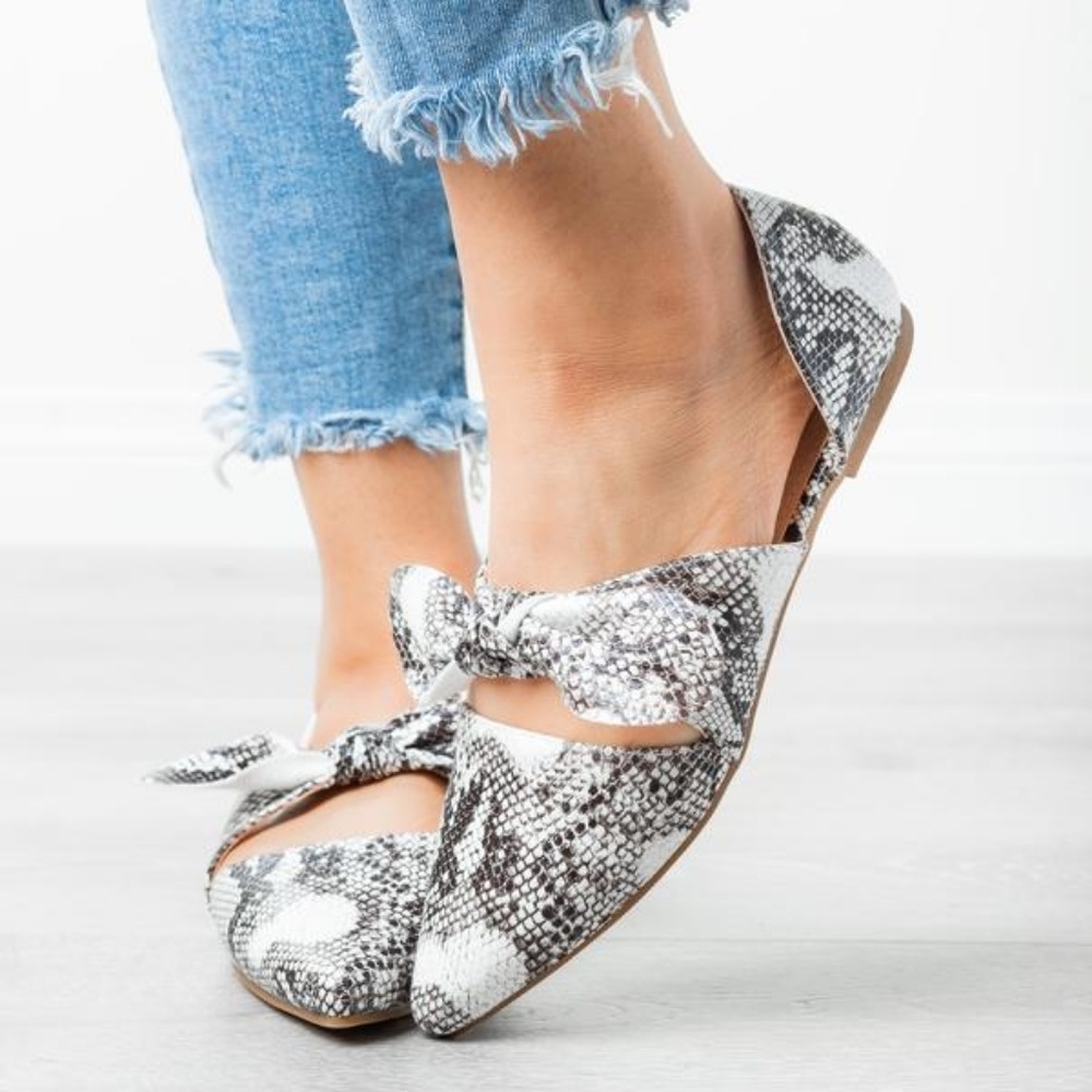 Snake print bow flats